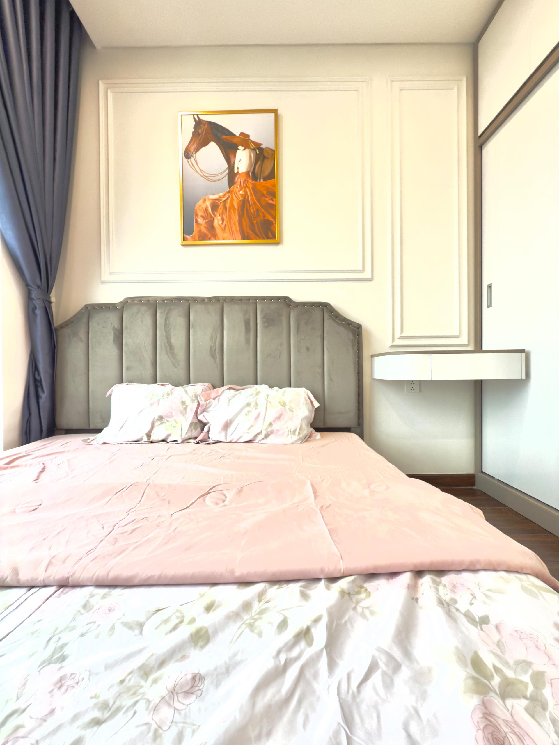 gallery image background