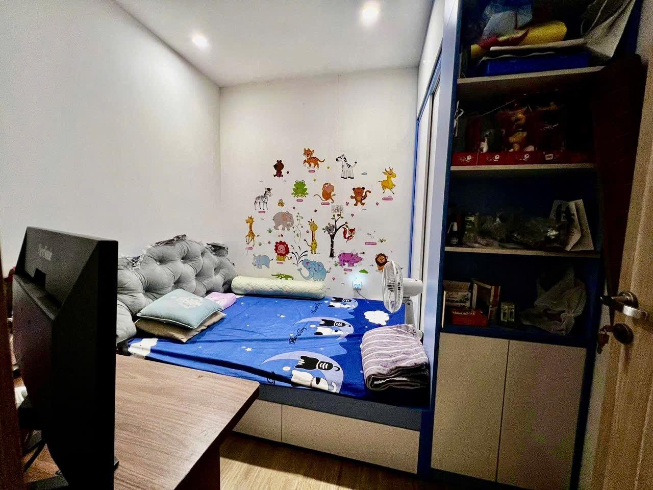 gallery image background