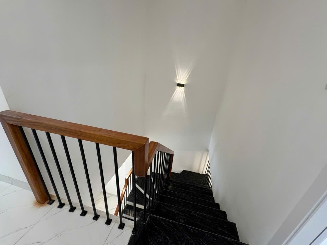 gallery image background