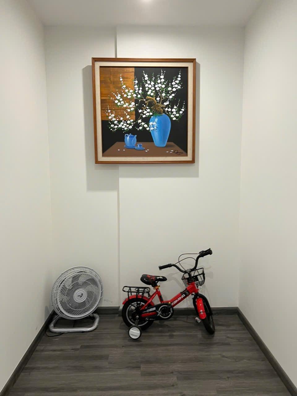 gallery image background
