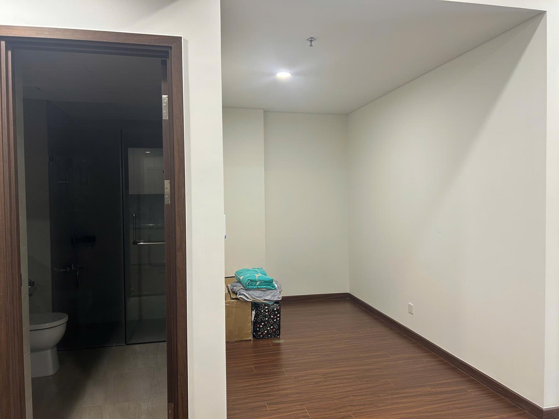 gallery image background