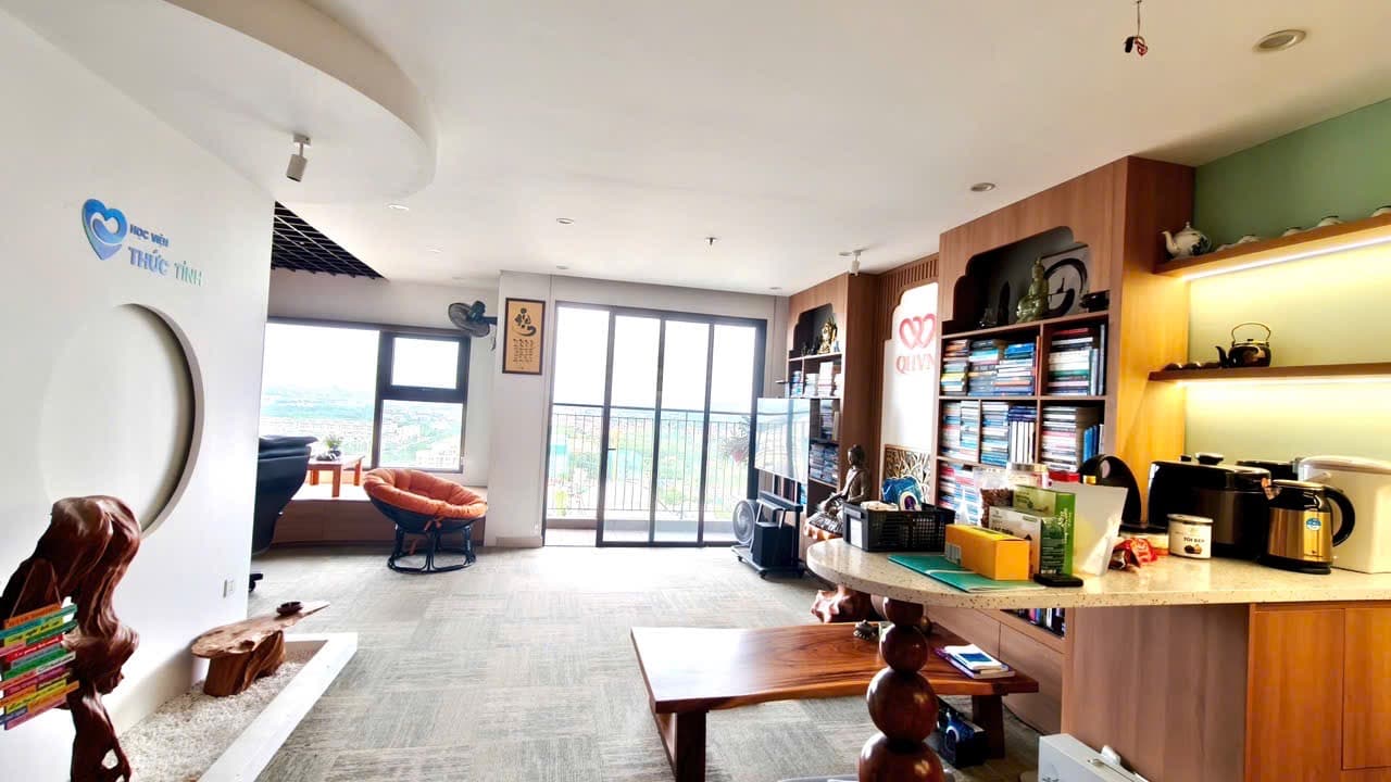 gallery image background