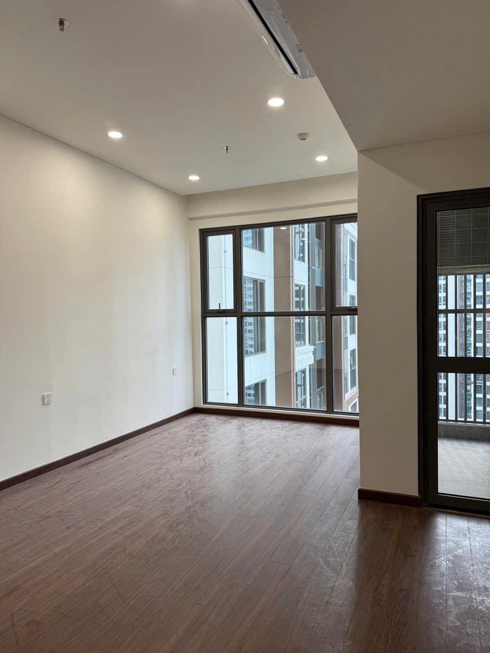 gallery image background