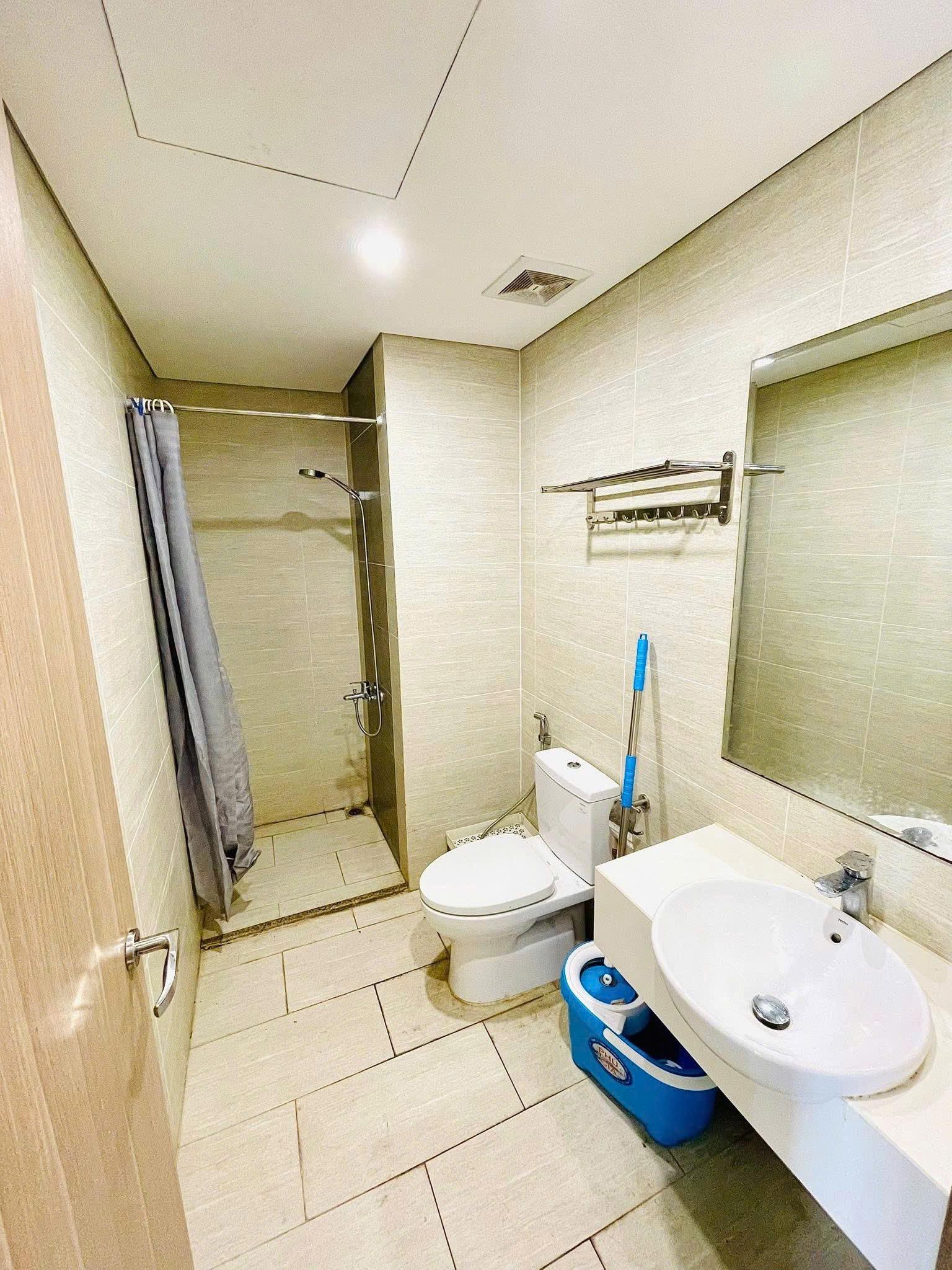 gallery image background