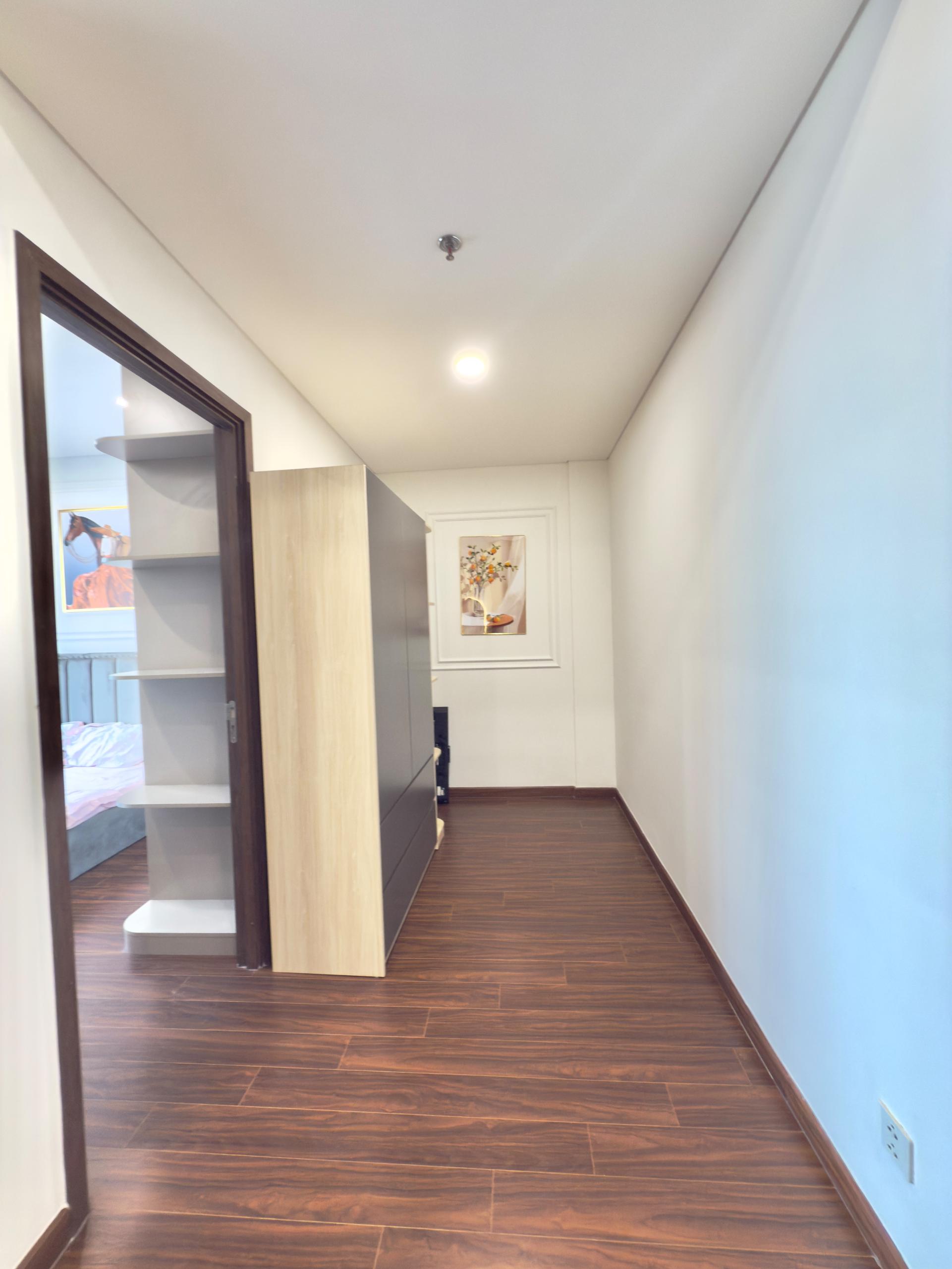 gallery image background