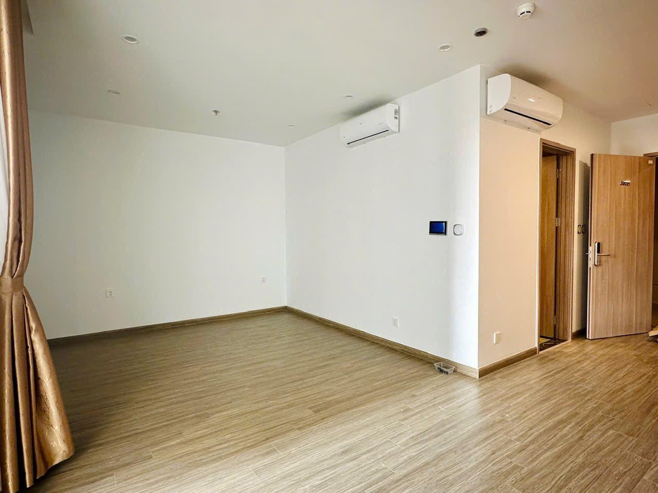 gallery image background