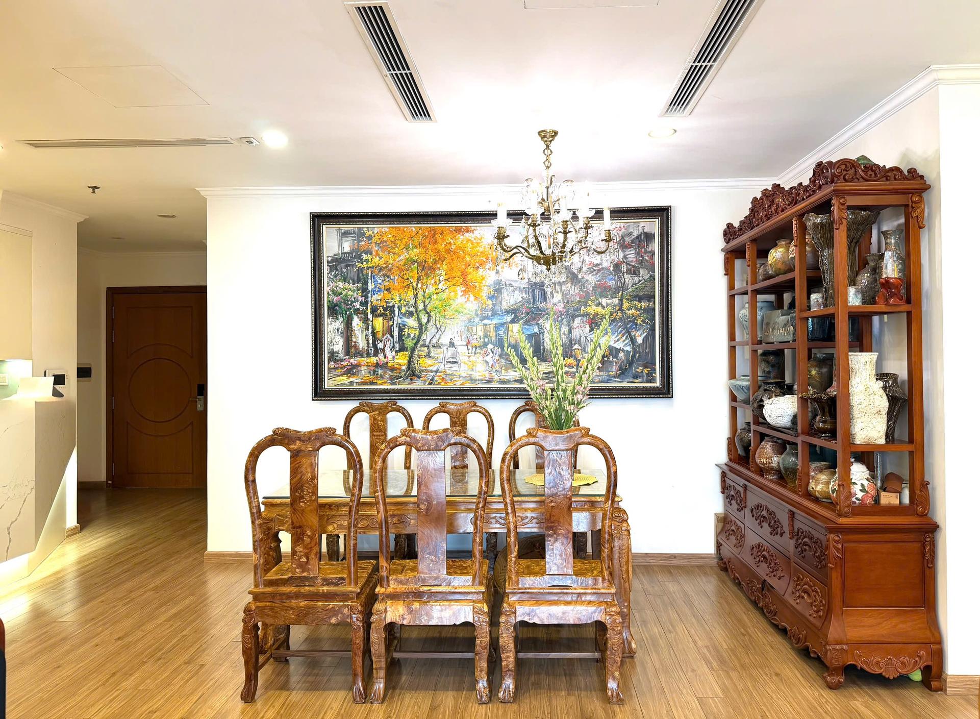 gallery image background