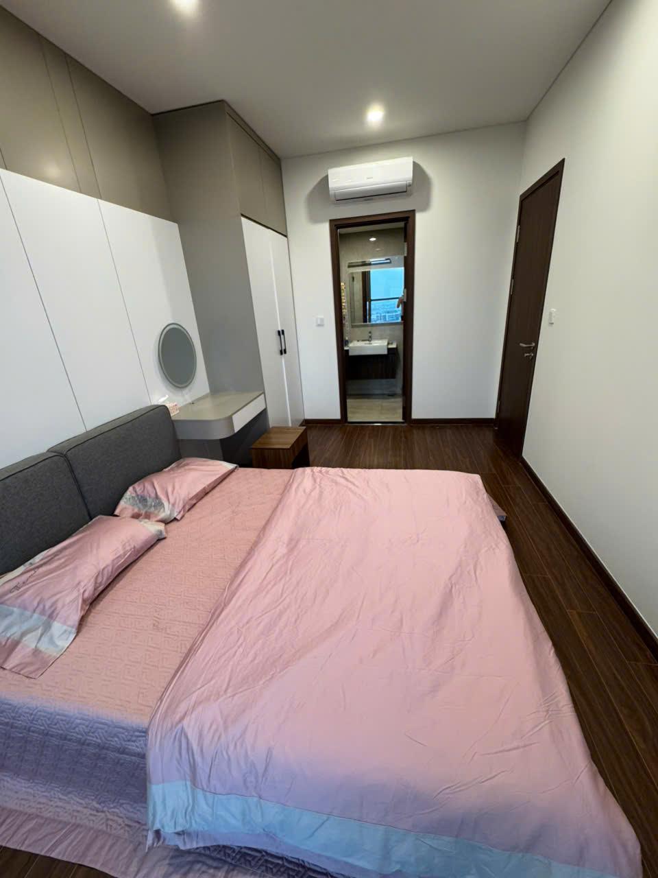 gallery image background