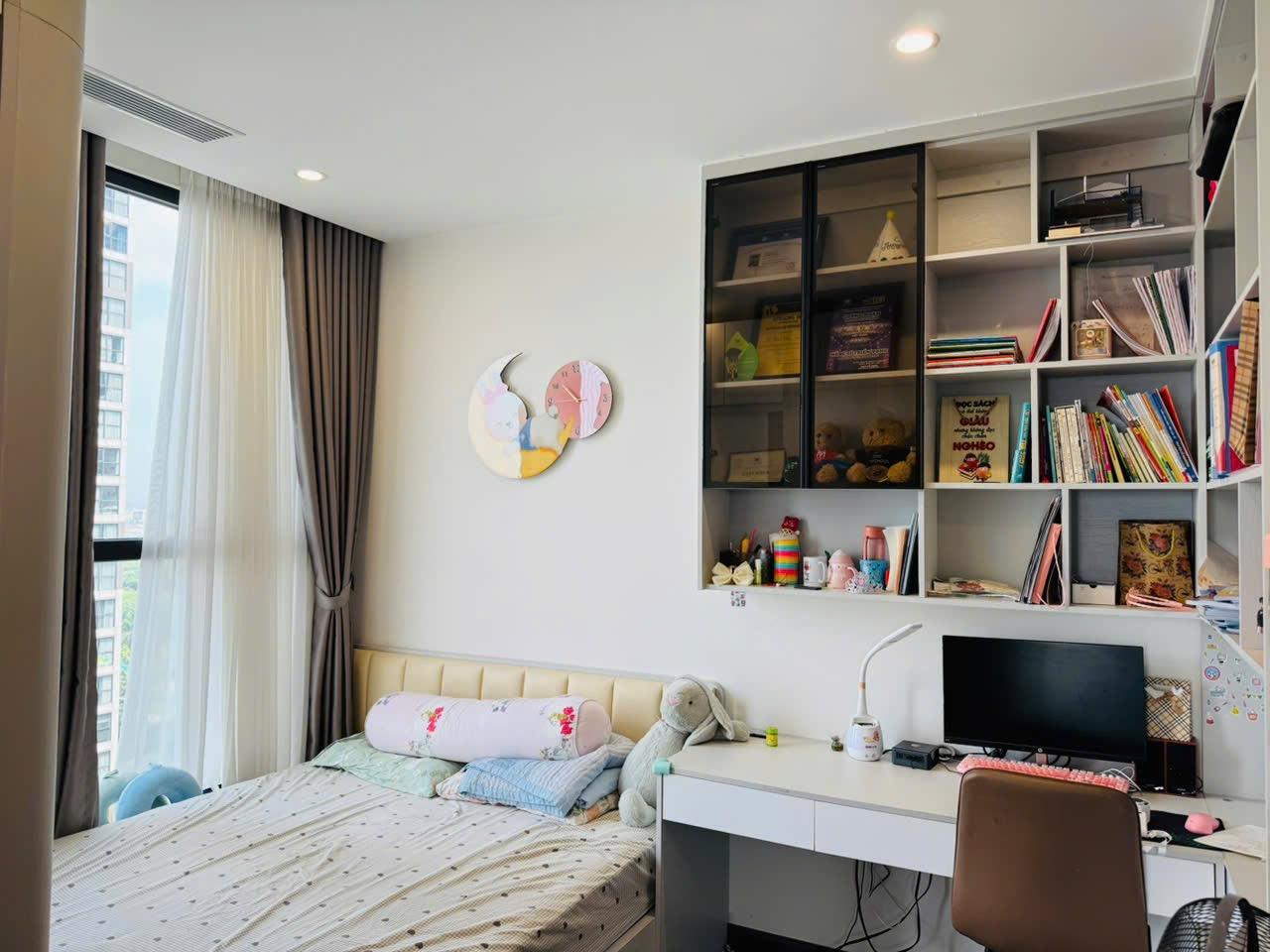 gallery image background