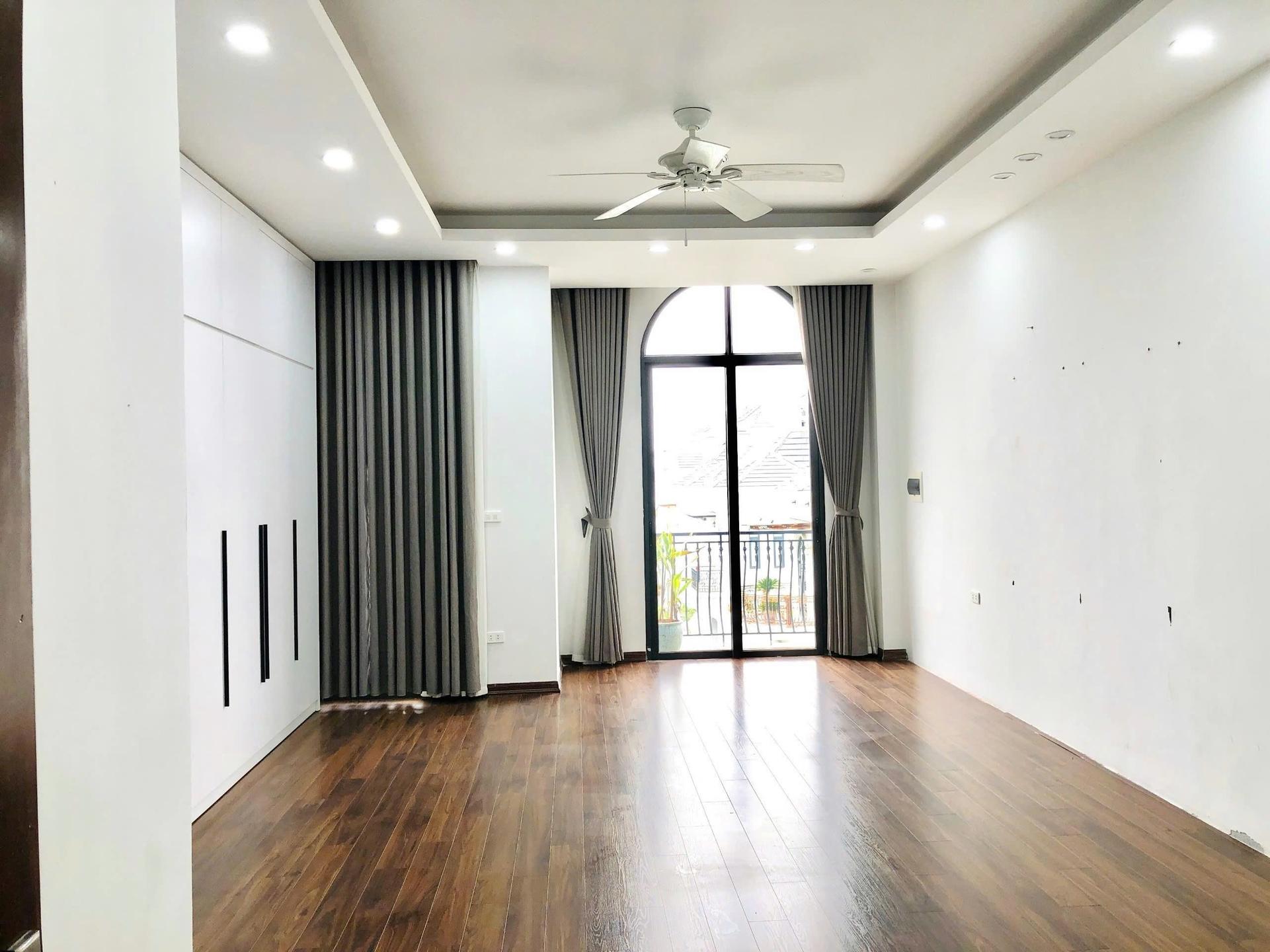 gallery image background