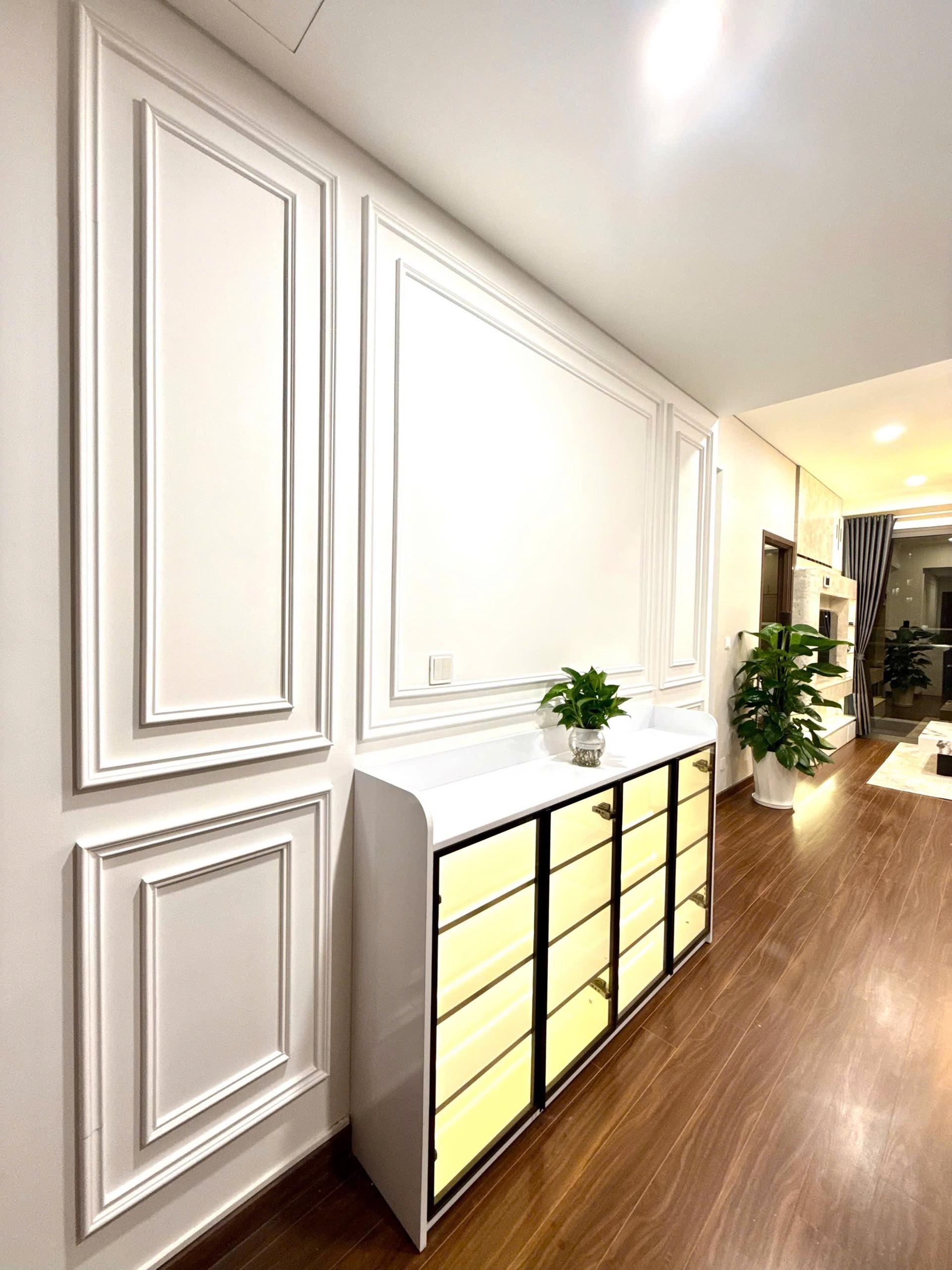 gallery image background