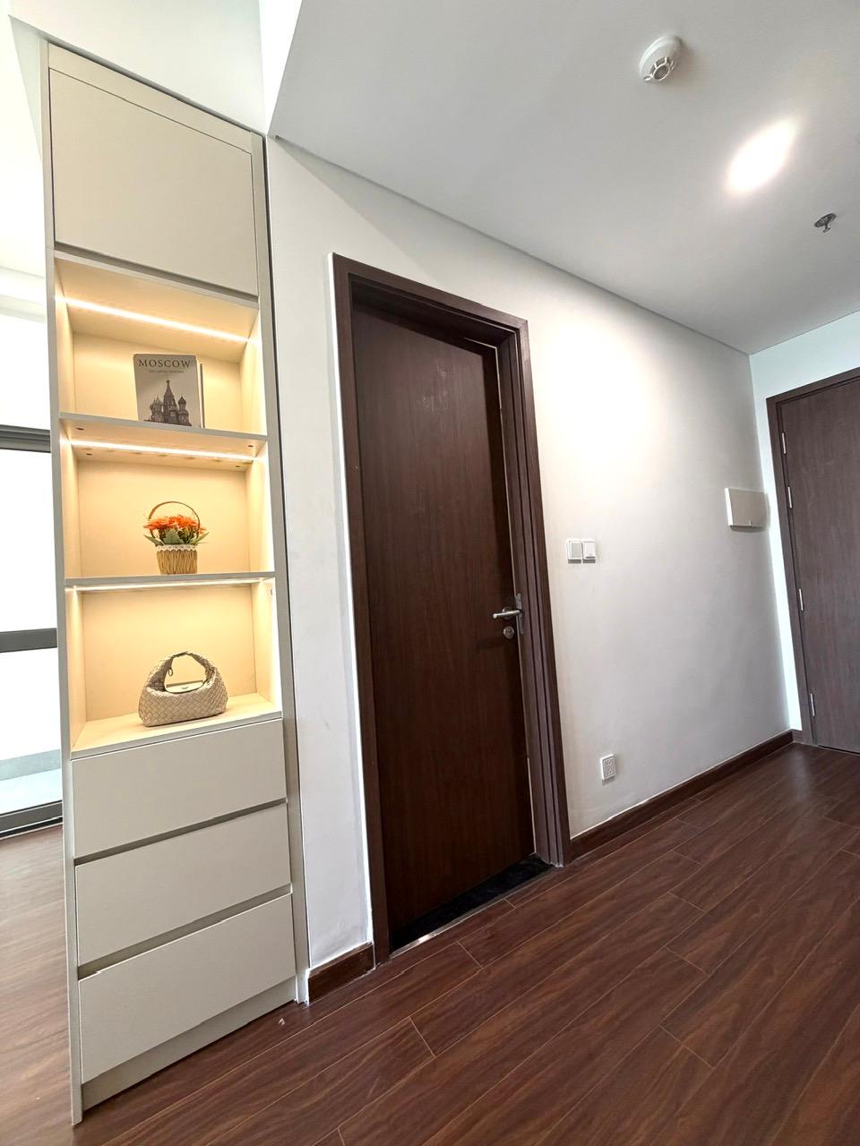 gallery image background