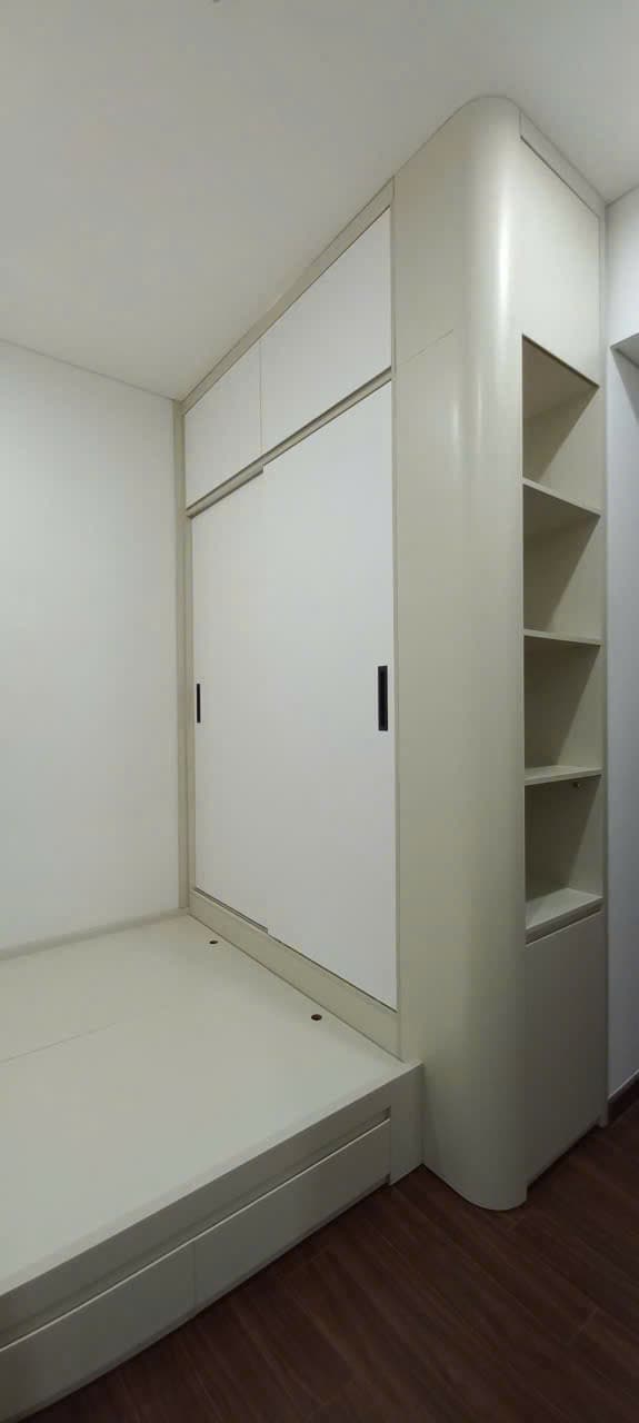 gallery image background