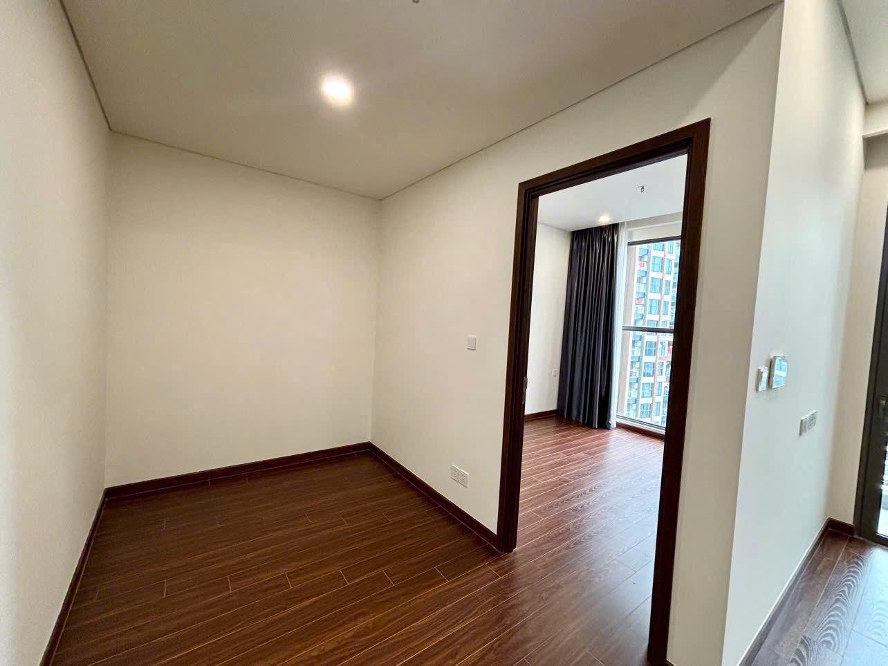 gallery image background