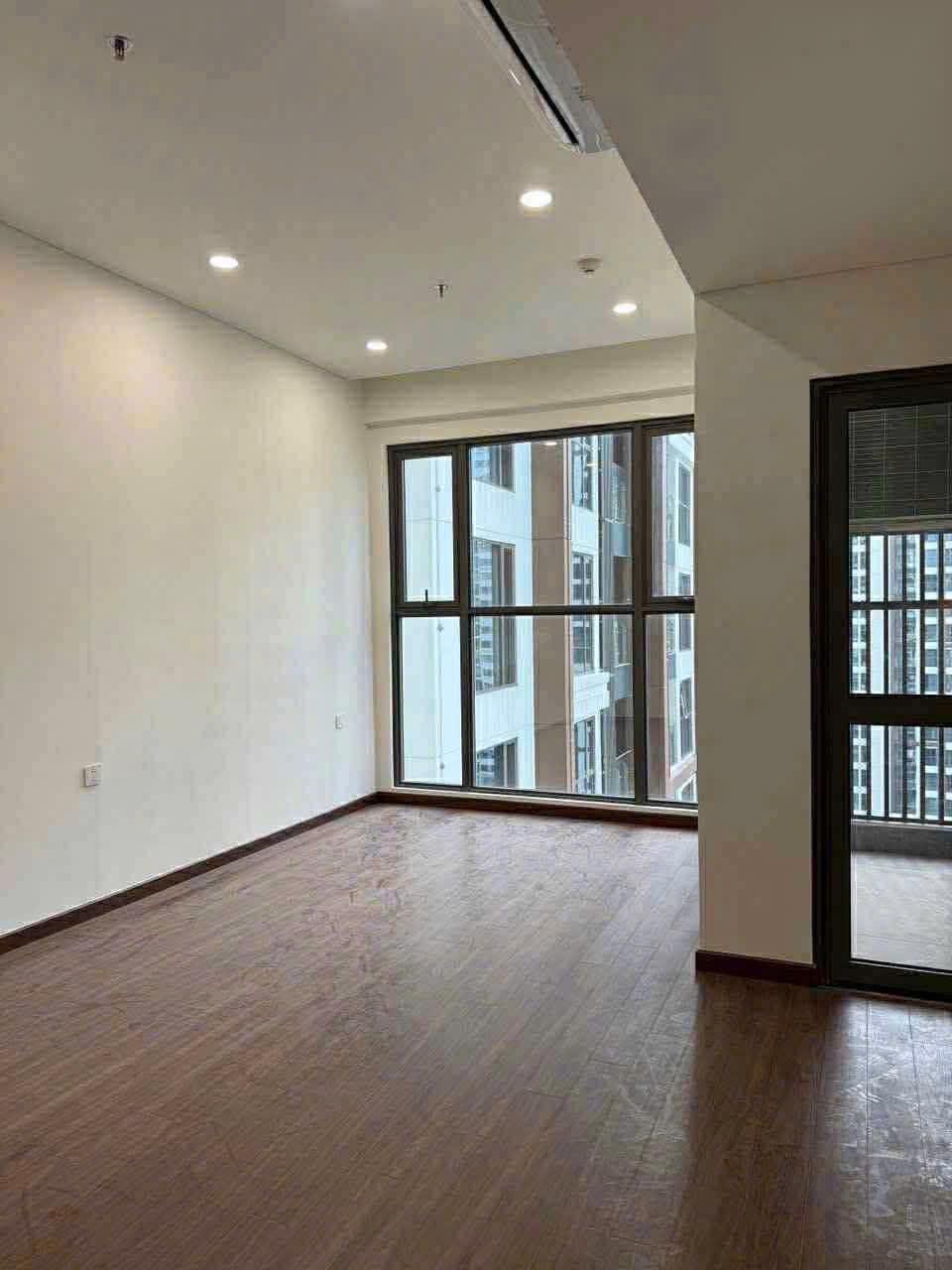 gallery image background