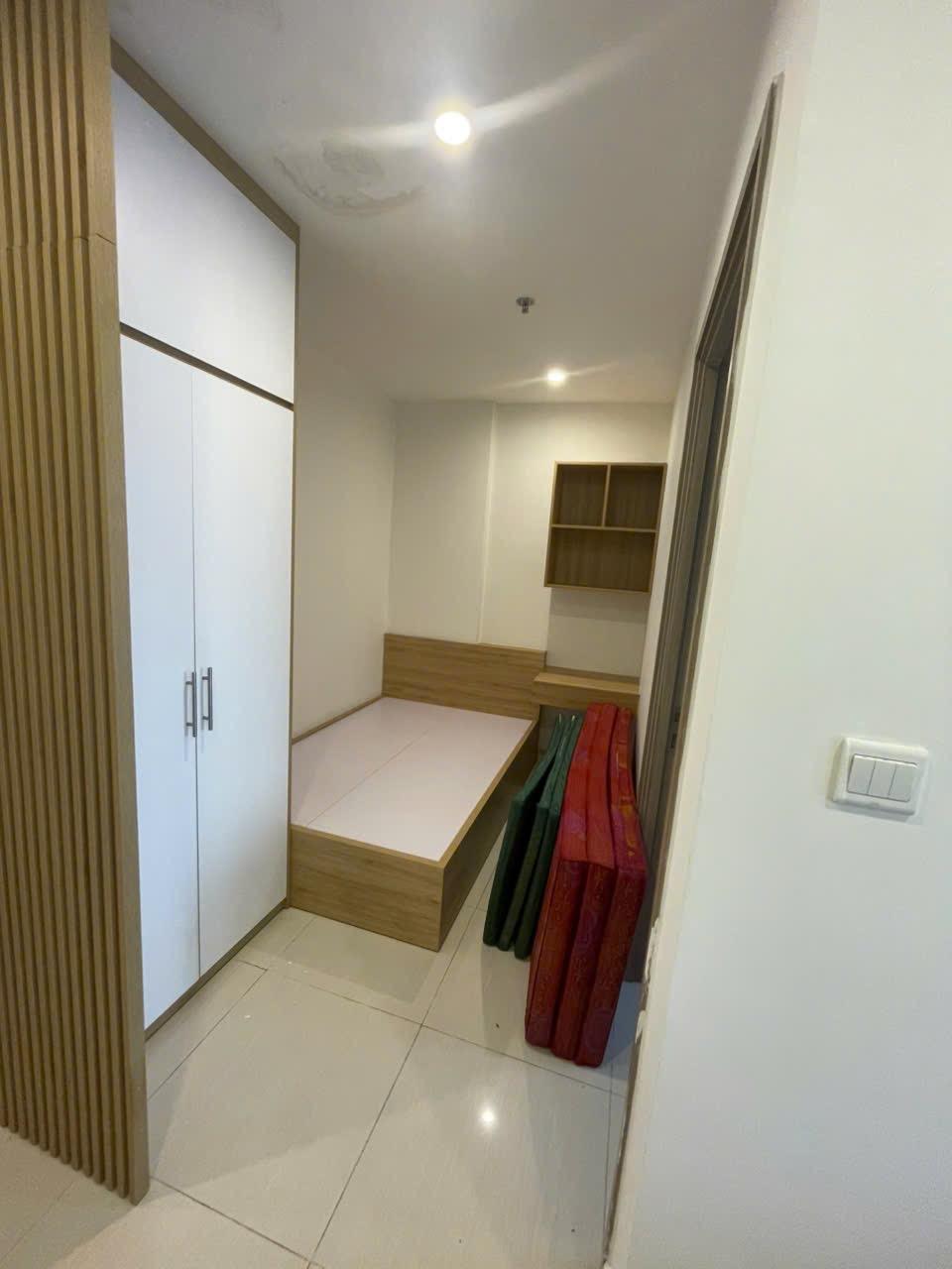 gallery image background
