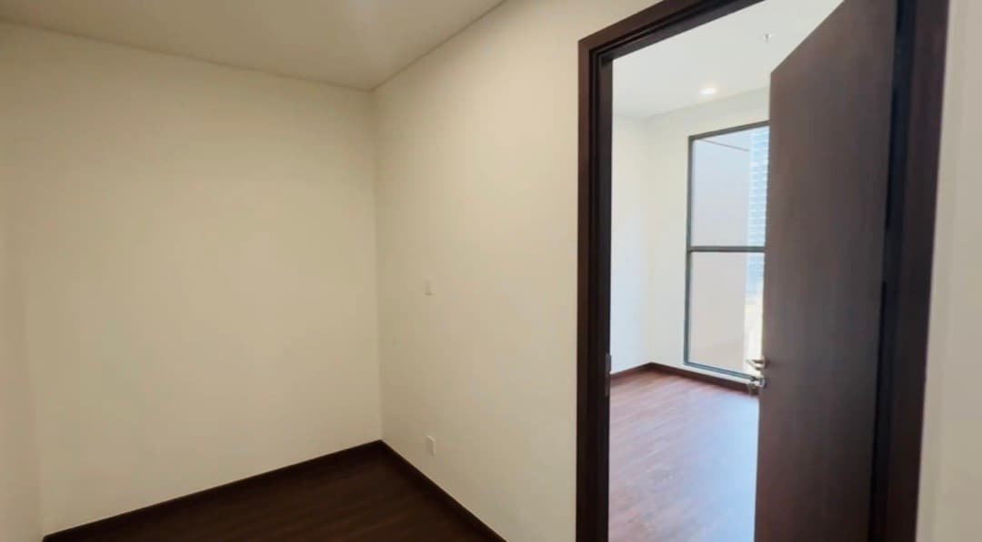 gallery image background
