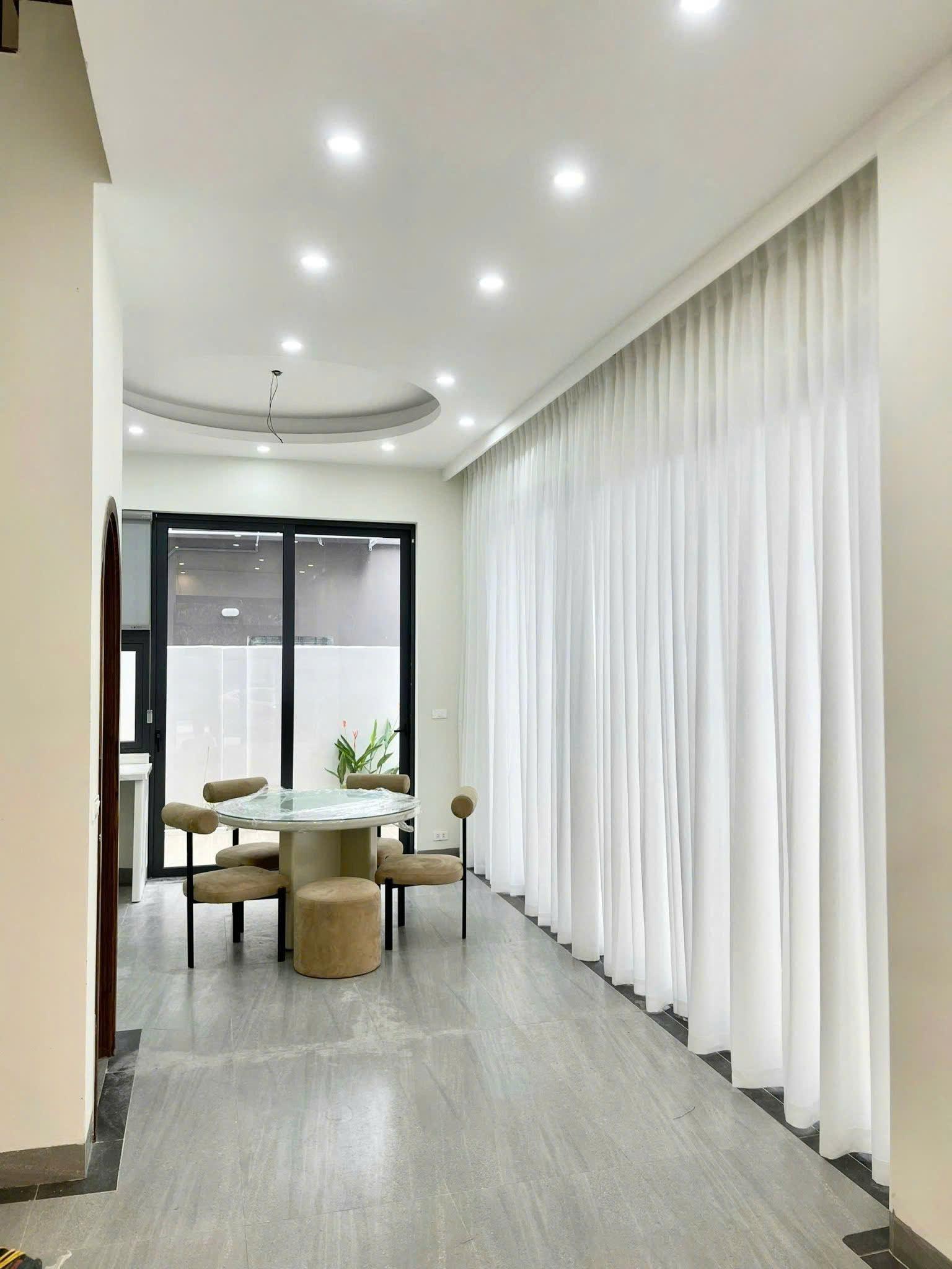 gallery image background