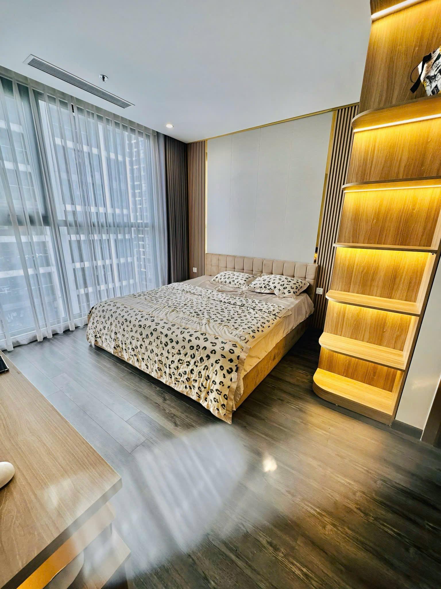 gallery image background