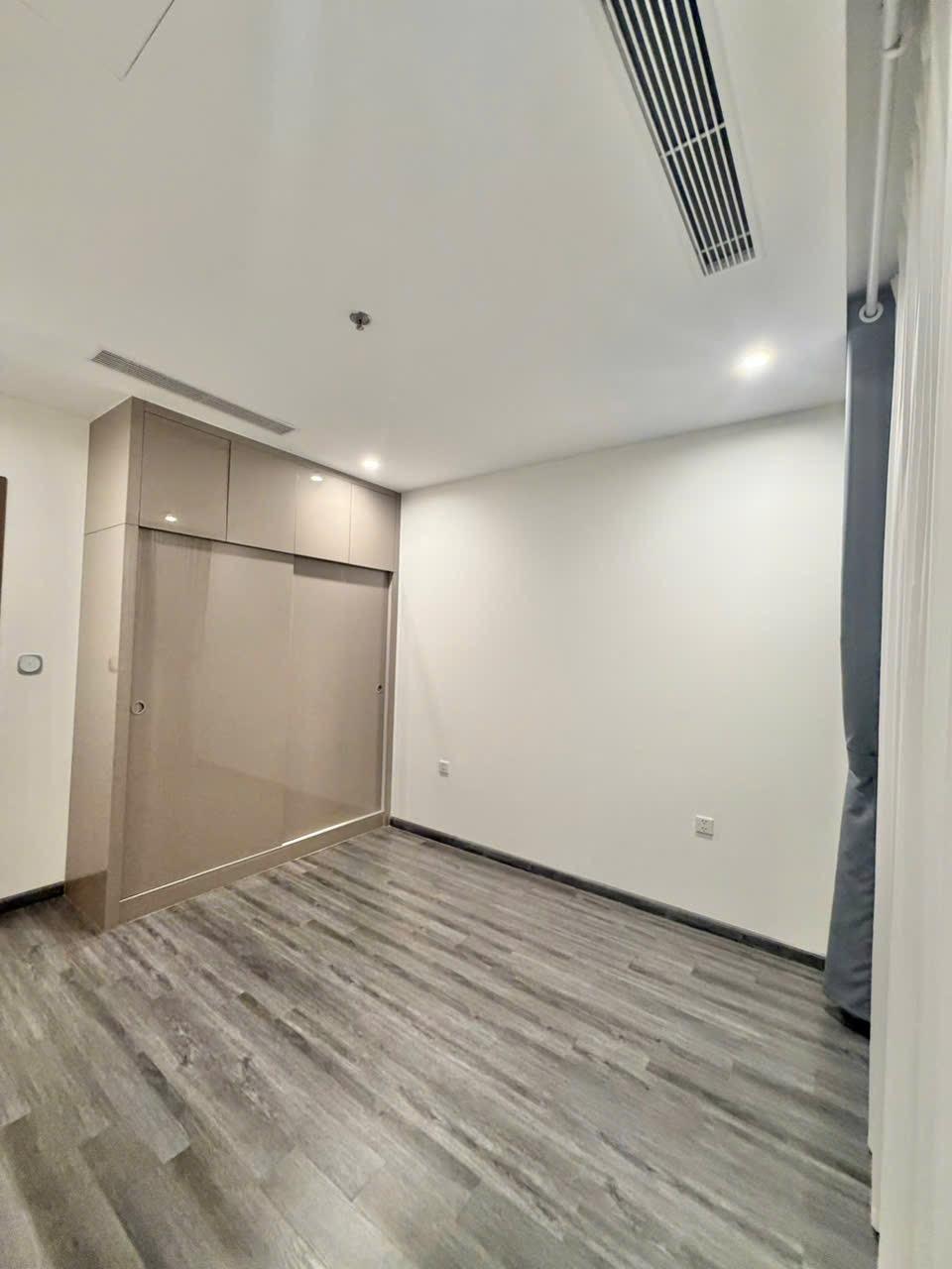 gallery image background