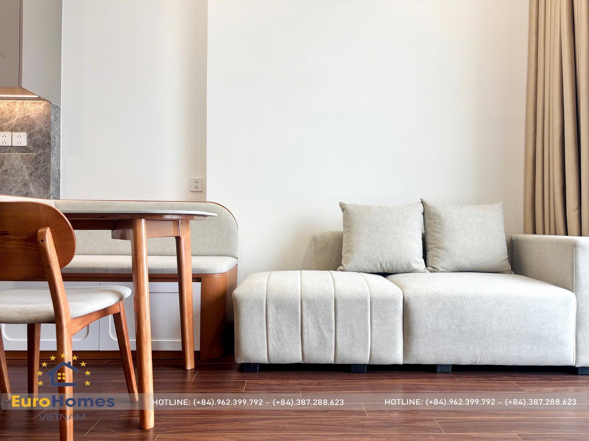 gallery image background