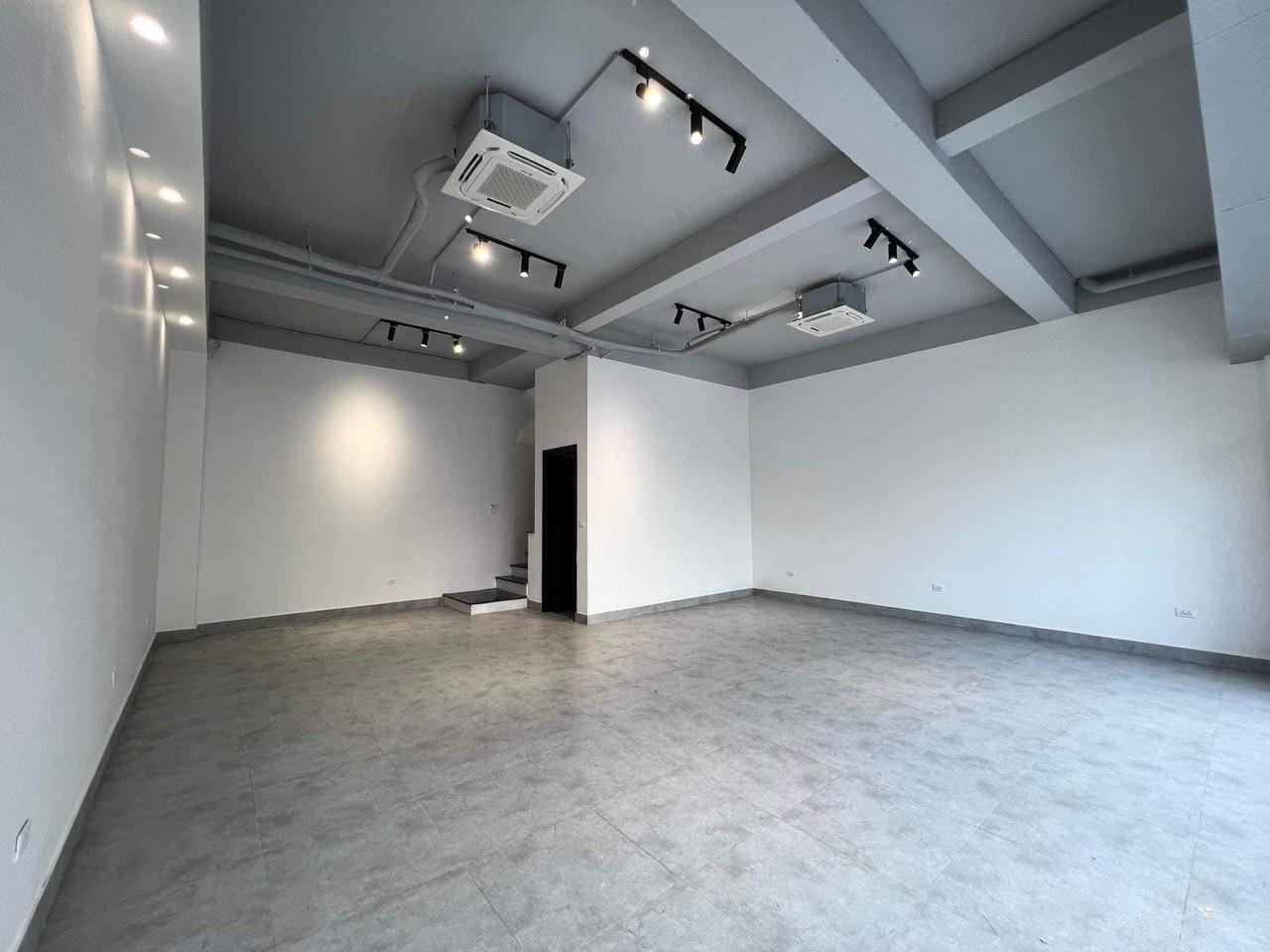 gallery image background