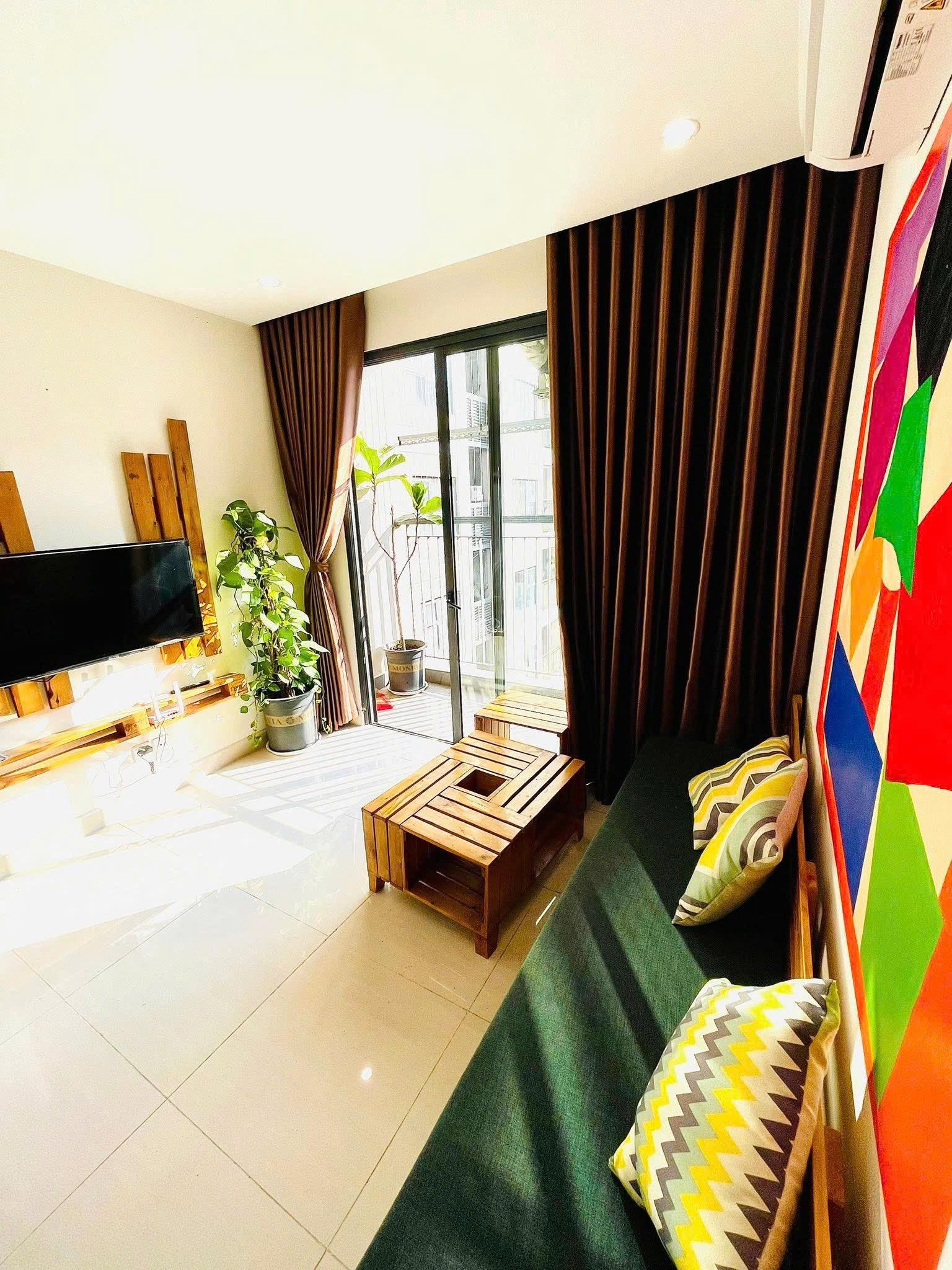 gallery image background