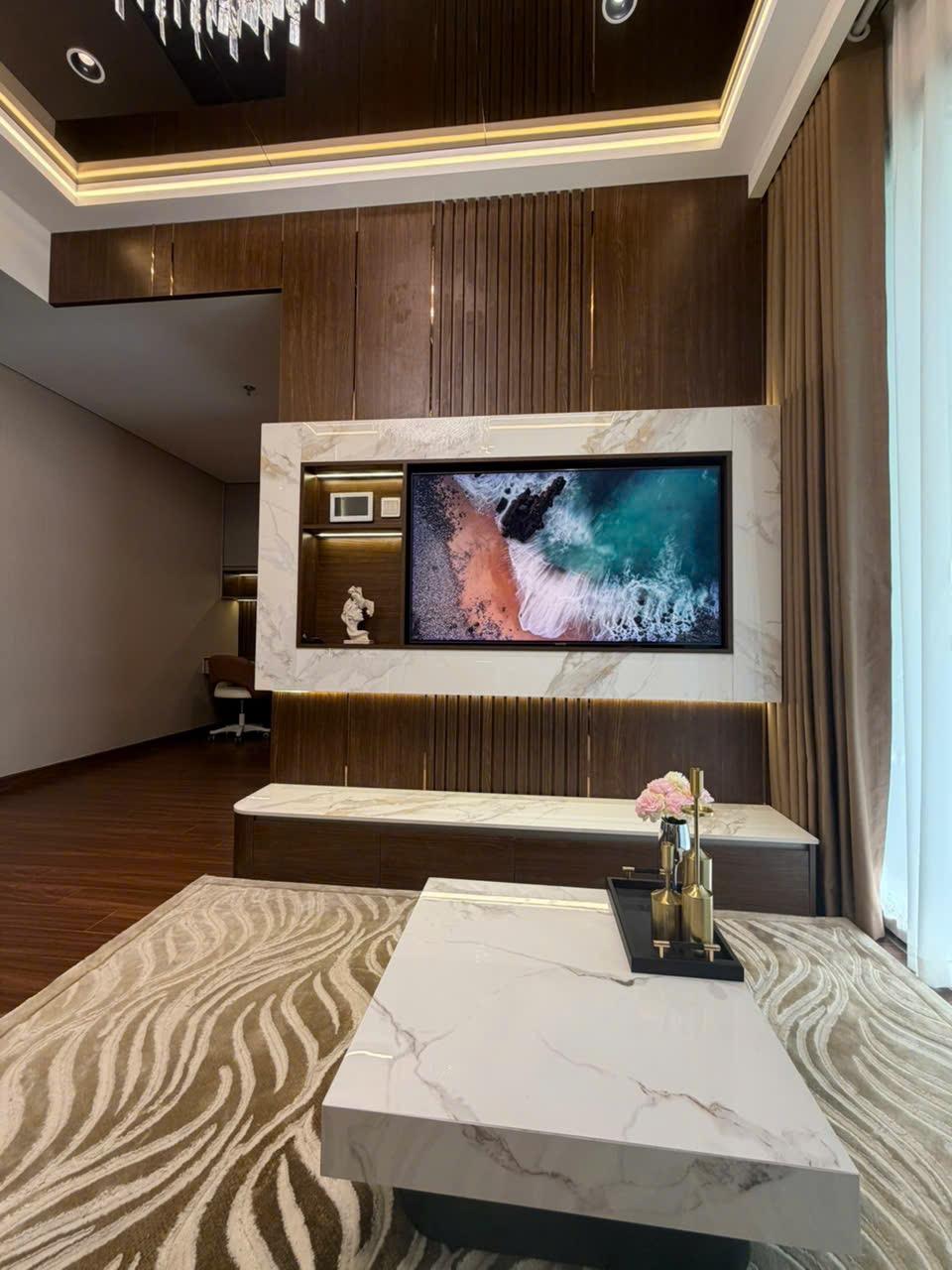 gallery image background