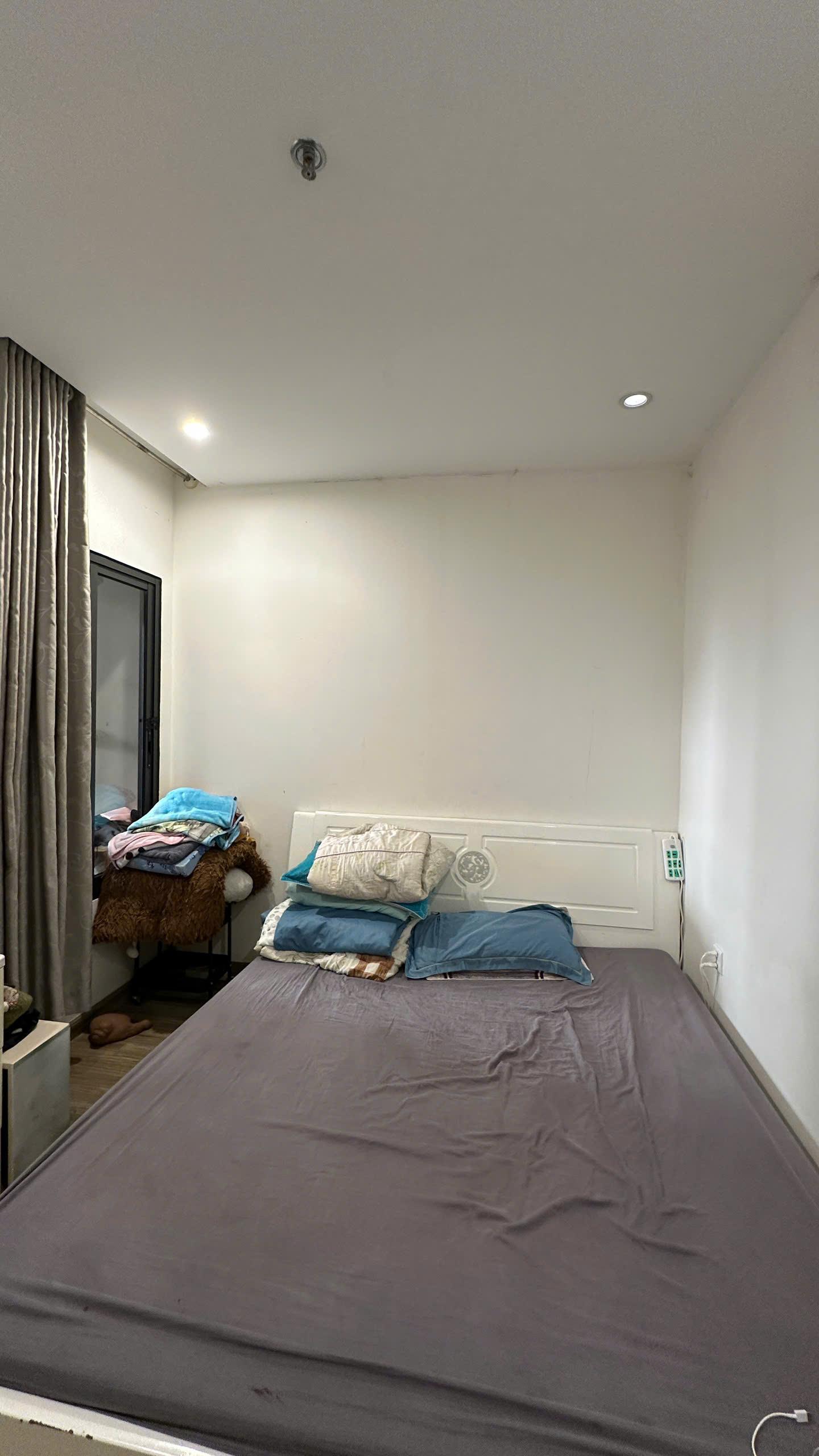 gallery image background