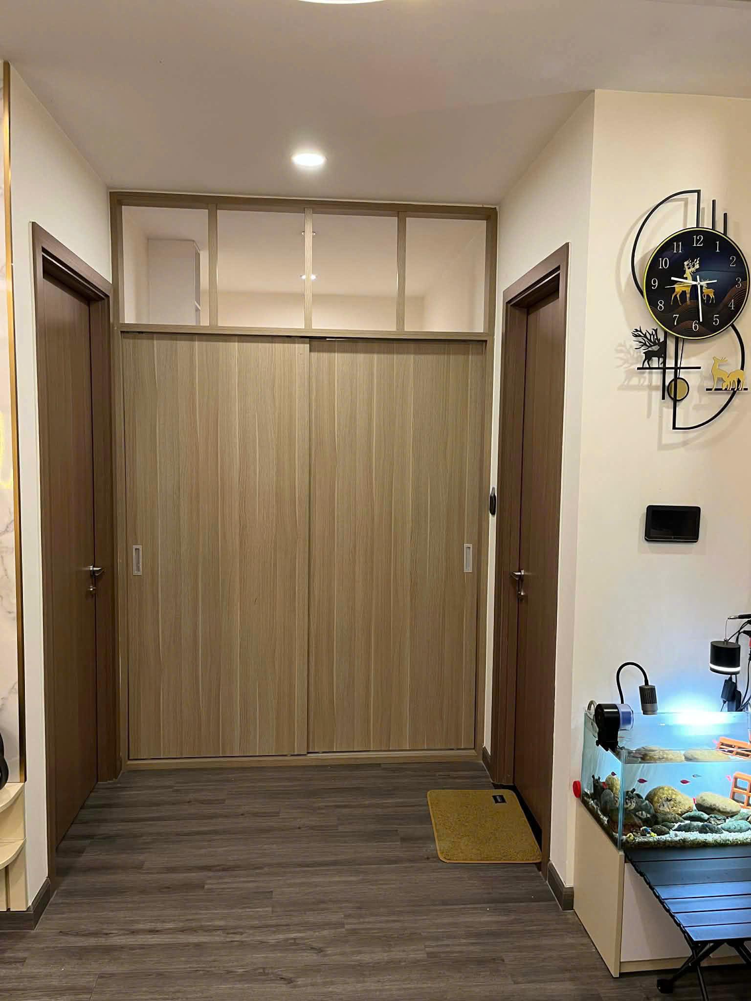 gallery image background