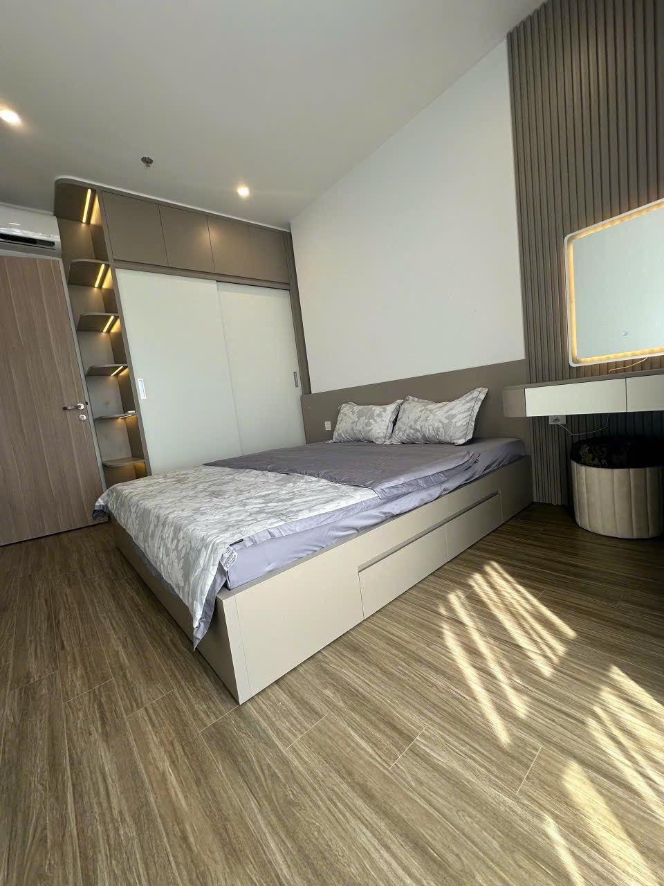 gallery image background